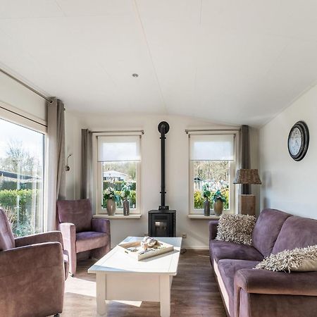 Cosy Holiday Home In Appelscha With Garden 외부 사진
