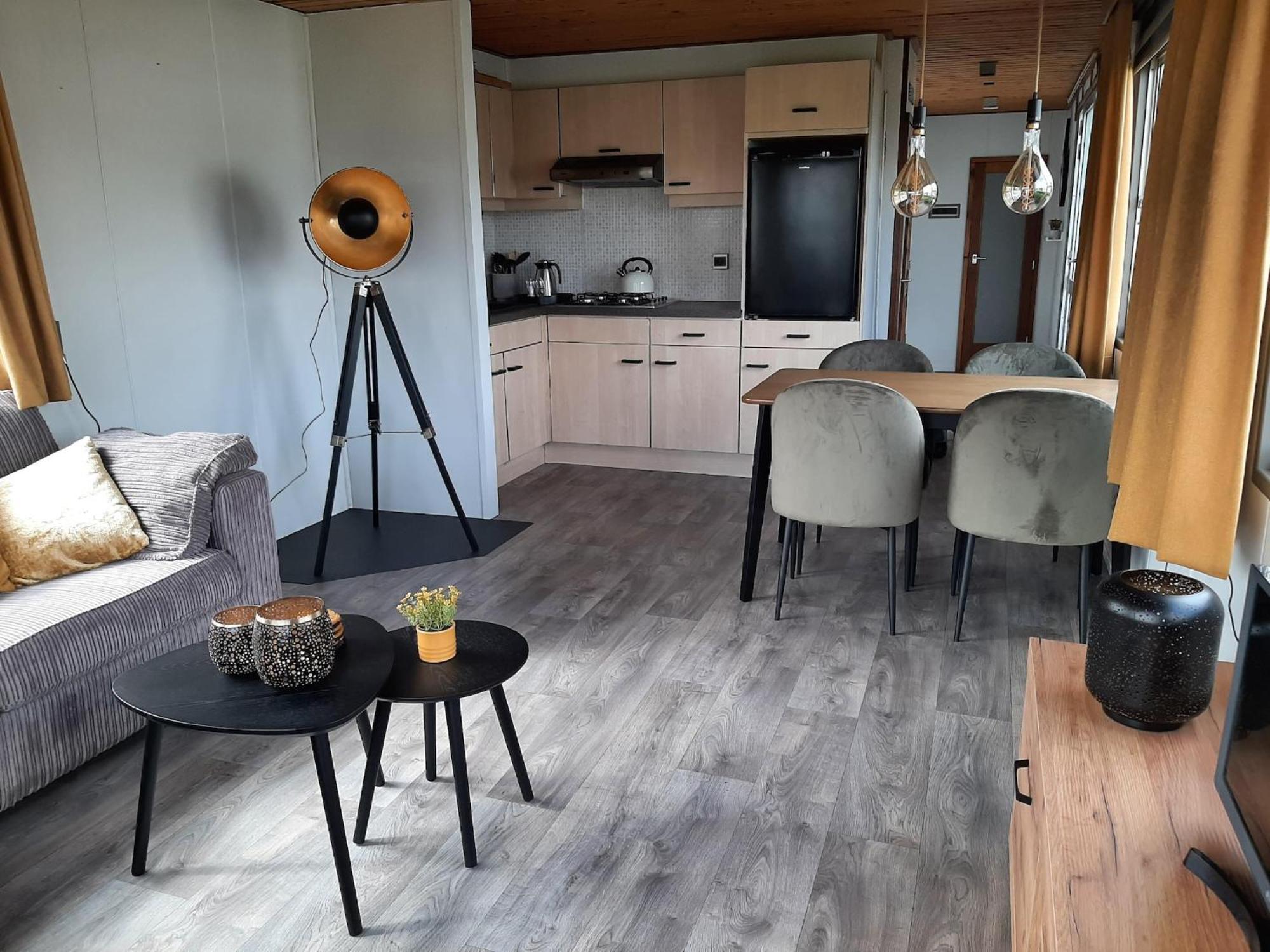 Cosy Holiday Home In Appelscha With Garden 외부 사진